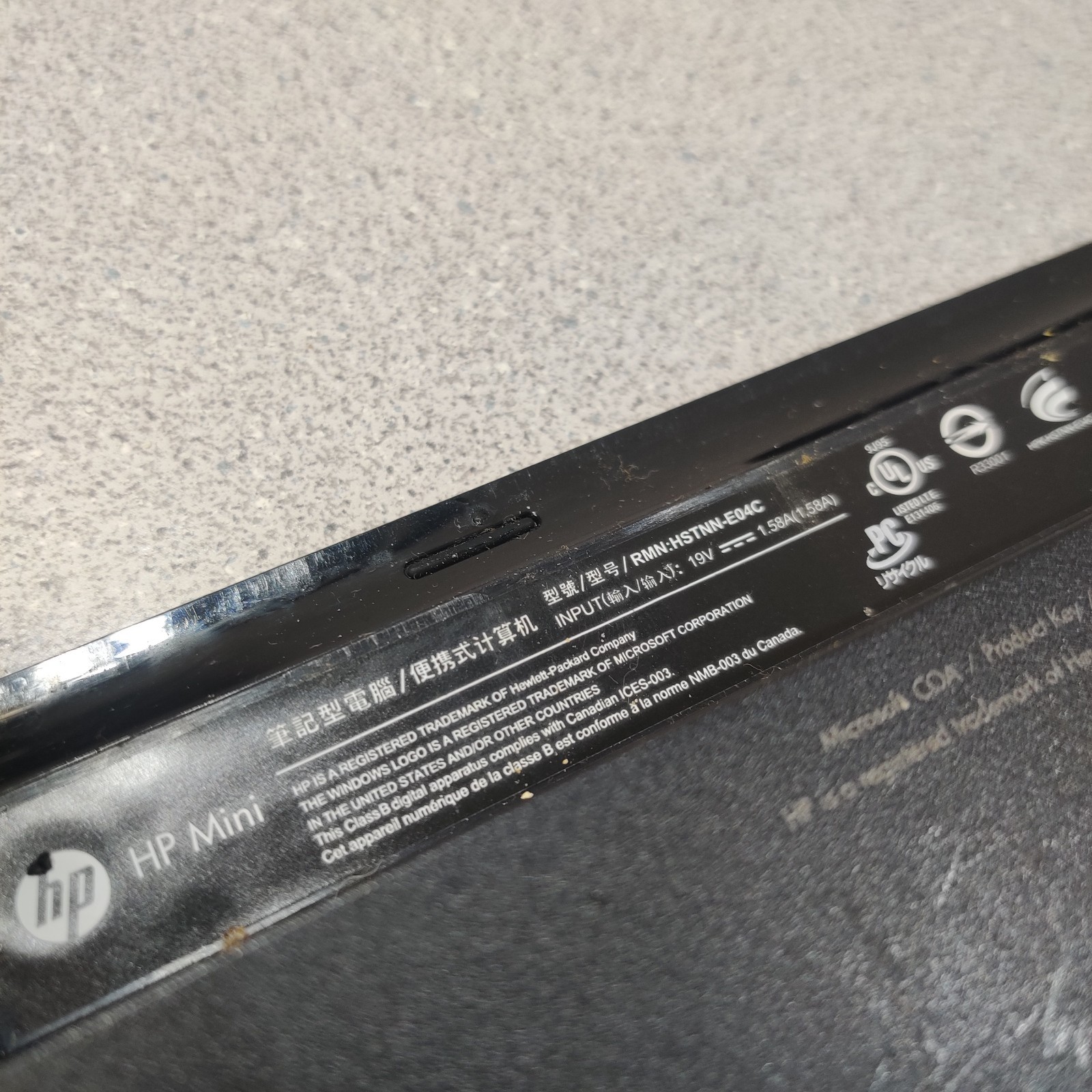TESTED – HP Mini 110-3135DX – 10” Laptop – NEEDS NEW BATTERY & CHARGER