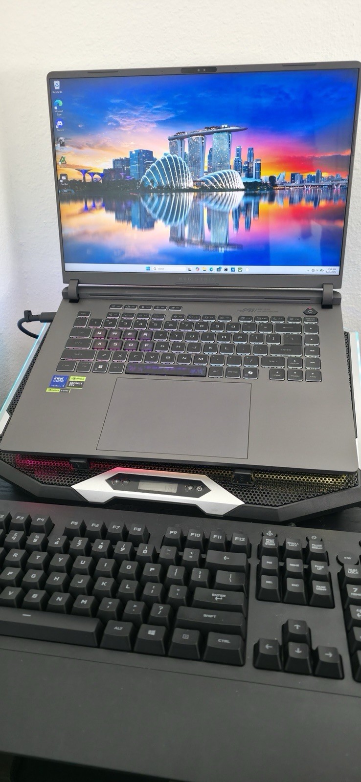ASUS ROG Strix G16 (2025) 16in Gaming Laptop, Mouse, Keyboard and Cooling Fan