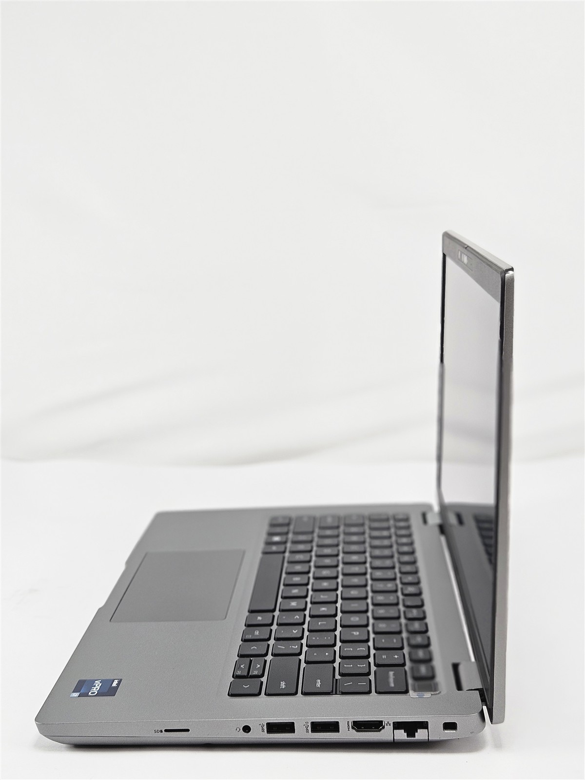 Dell Latitude 5431 16GB RAM 256GB SSD i7-1270P 14″ Titan Gray Laptop