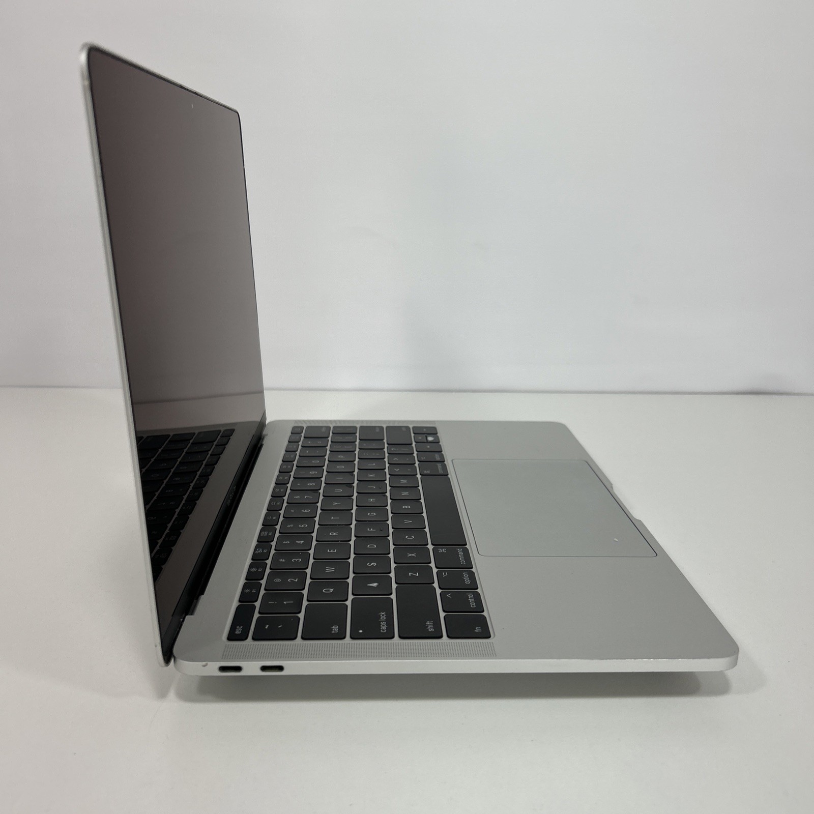 Apple MacBook Pro A1708 Core i5 2.30GHz 8GB Ram 120GB SSD 13.3″ macOS Ventura