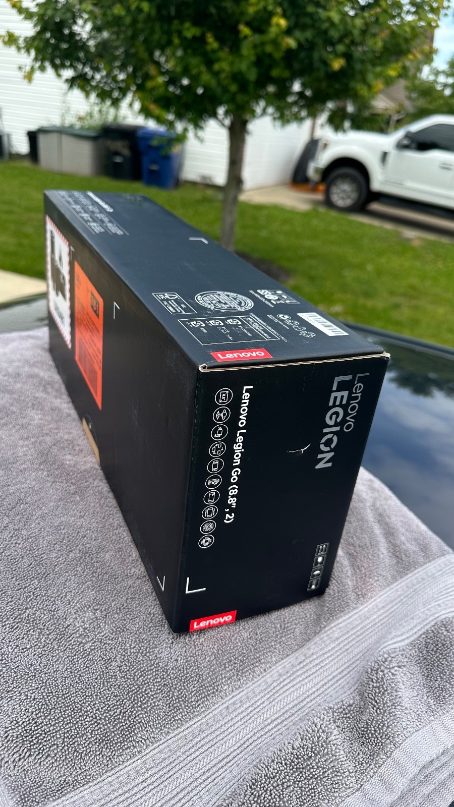 Lenovo Legion Go 2 AMD Ryzen Z2 Extreme 32GB 1TB BRAND NEW & FREE SHIPPING