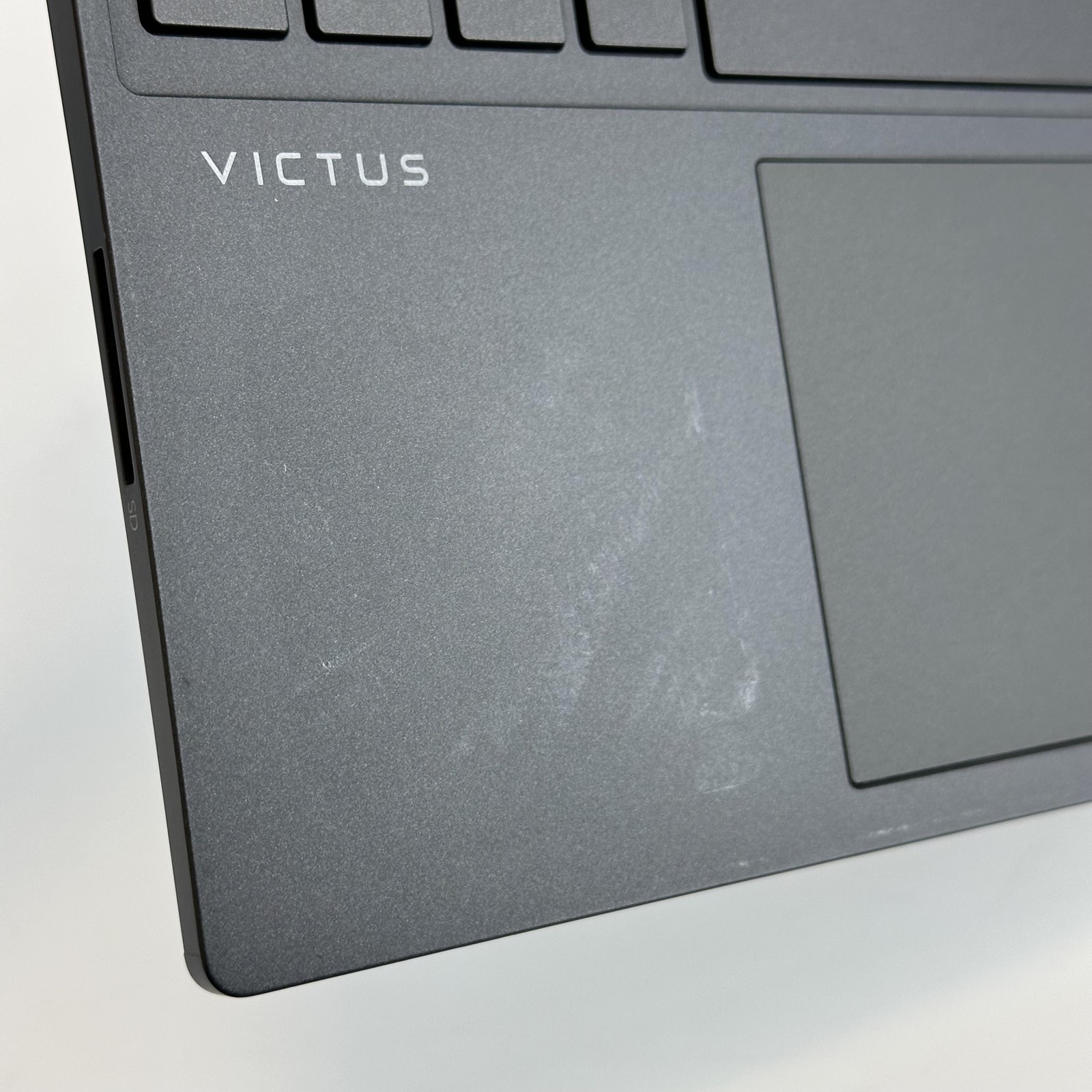 HP Victus Gaming 15.6 144Hz FHD 3.3 GHz Ryzen 5 7535HS 8GB 512GB SSD RX 6550M