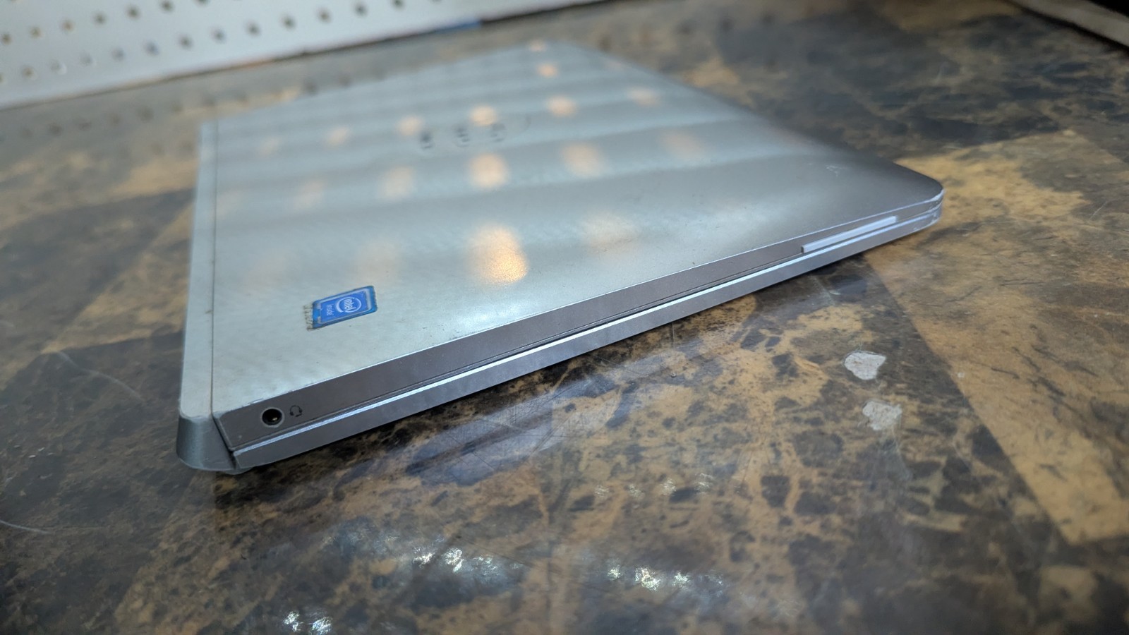HP Notebook x2 10-p011nr Detachable Laptop *FOR PARTS*