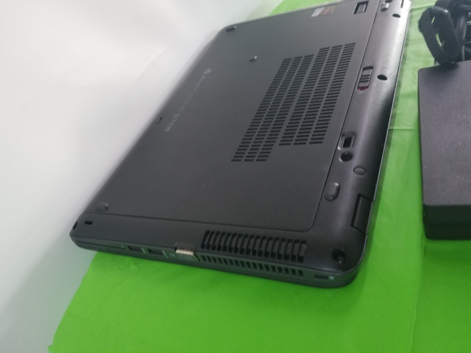 HP ZBook 14 Intel Core i5-4200U-1.60Ghz WIN 11 Pro 8GB RAM, 128GB SSD