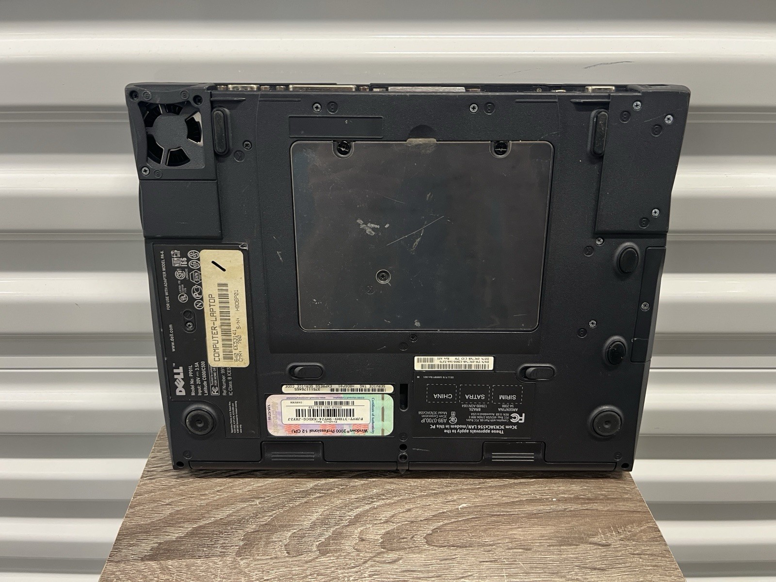 Vintage Dell Latitude C600 Retro Laptop Windows 98 SE CD, Serial, ATI Graphics