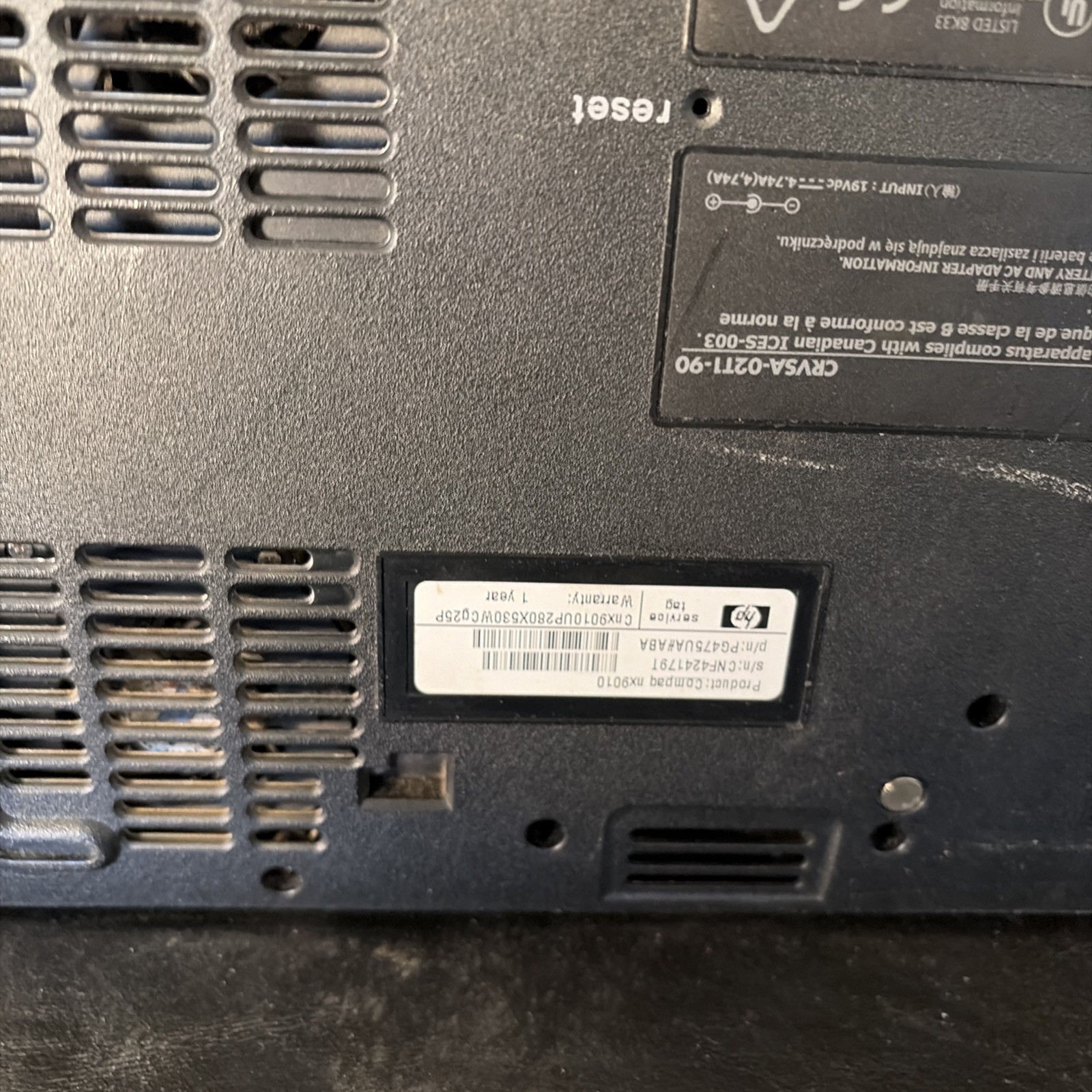HP/Compaq NX9010 14.1″ Pentium 4-M 2400 + 1GB + 40GB Windows XP Pro UNTESTED