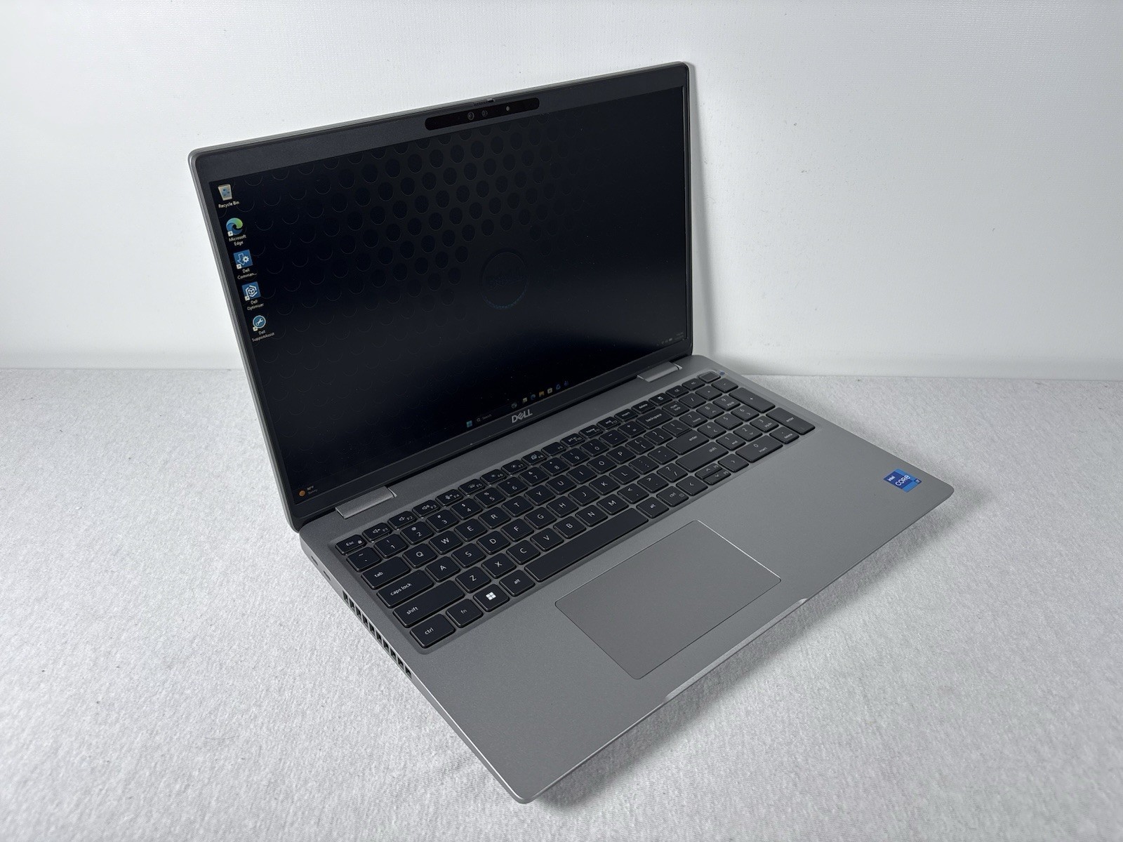 Dell Precision 3581 | CORE i7-13700H @ 2.40GHZ | 512GB SSD | 16GB RAM | W11 Pro