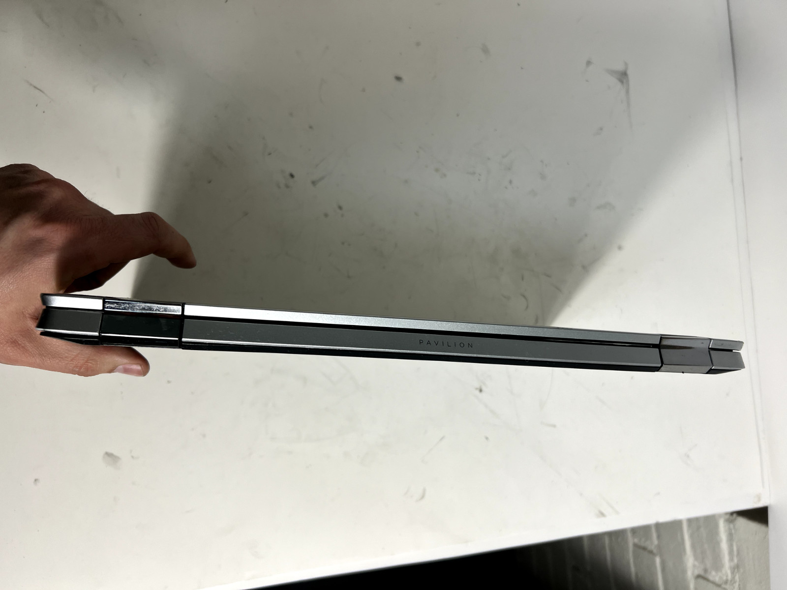 2-in1 HP Pavilion x360 Convertible 15″ i5-10210U 1.6GHz 16GB RAM 256GB SSD Win11