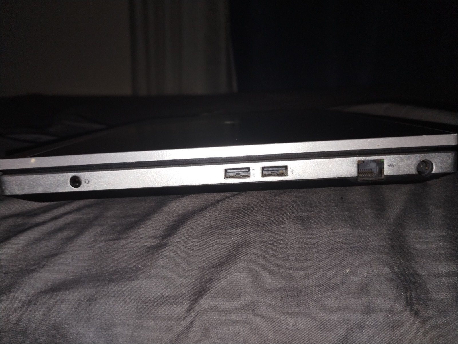 hp probook 5330m w/ i5 2520m CPU/ 5GB Ram/ 250 GB Hard Drive/ Windows 10 Pro