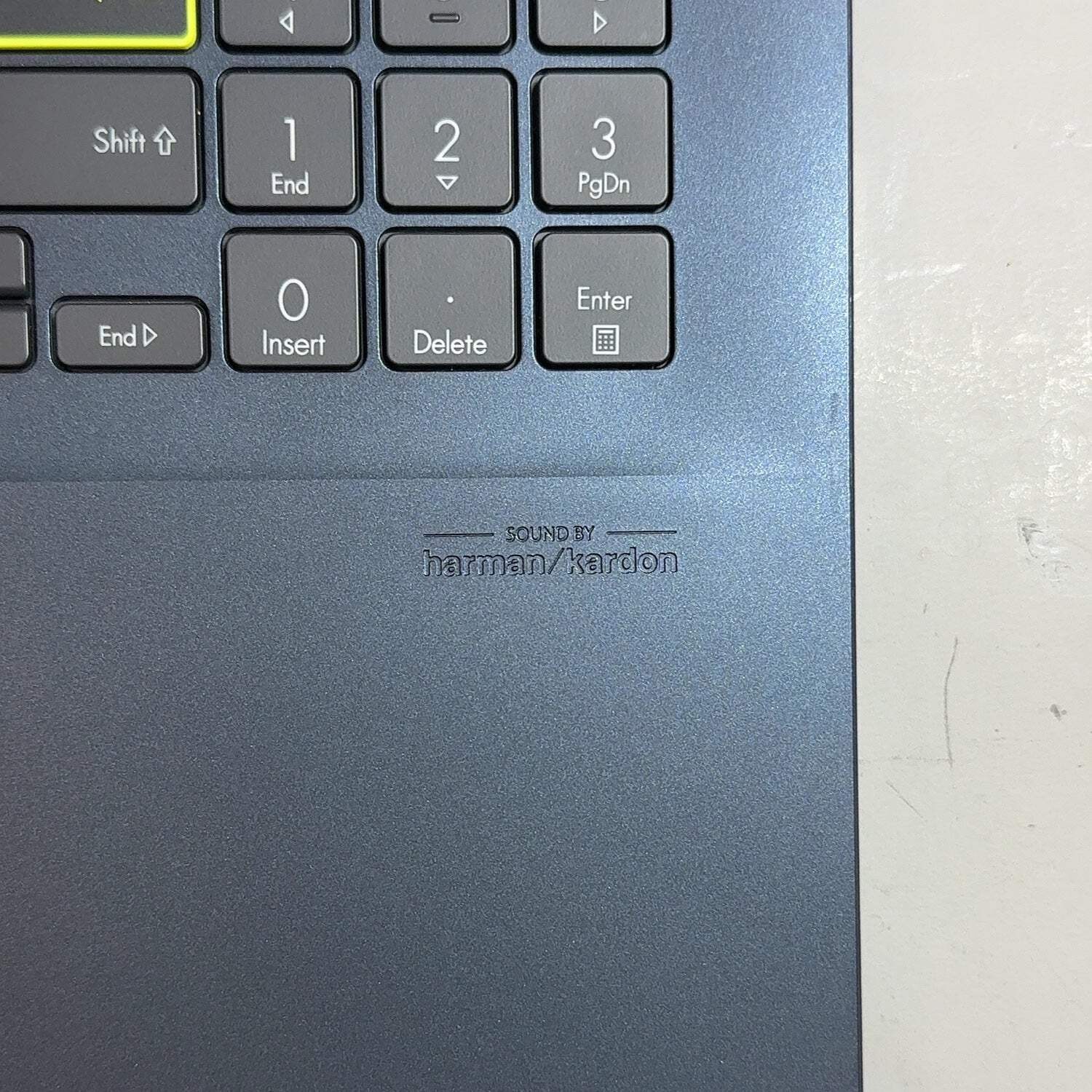 Asus vivobook F513E F513E 13.3″ 2.5GHz SSD 16GB SSD