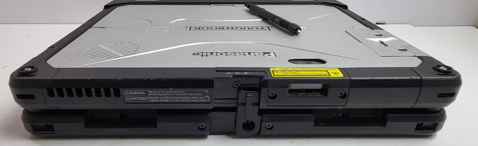 Panasonic Toughbook CF-33 12.1″ Touch i7-7600 16GB 256GB 2410 Hours LTE /Gps