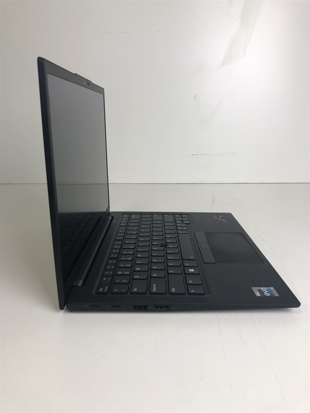 Lenovo ThinkPad X1 Carbon Gen 11: Intel Core i5-1335U 1.30GHz – 16GB – 256GB