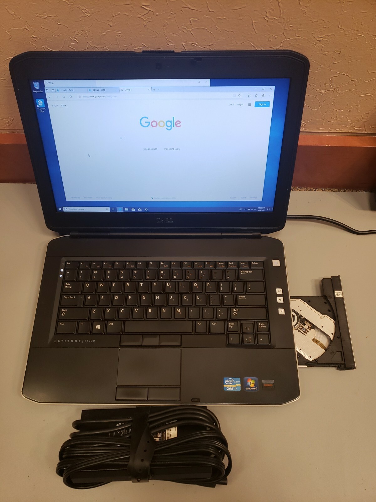 Dell Latitude E5430 14″ Core i7-3520M 2.90GHz 6GB RAM 500GB HDD WEBCAM 1600X900