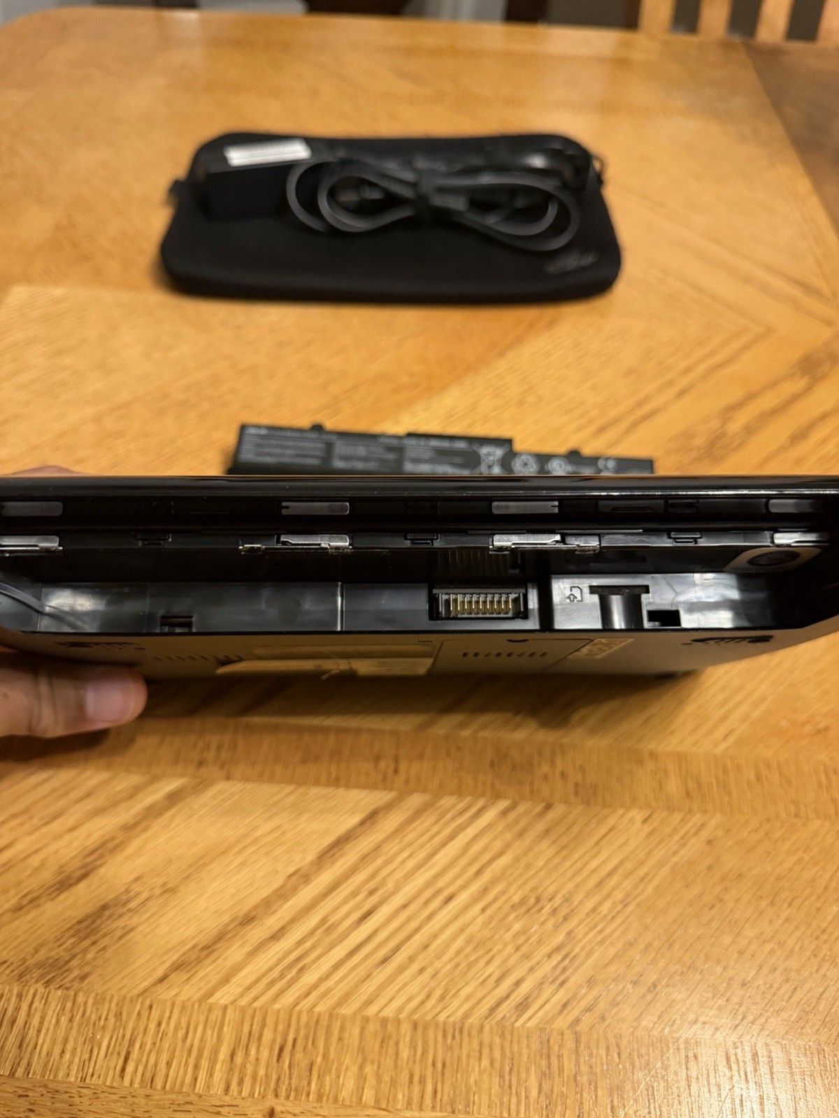 Asus EEE PC 1005HA Windows 7 10in Mini Black Laptop Intel Atom N280 220Gb HDD