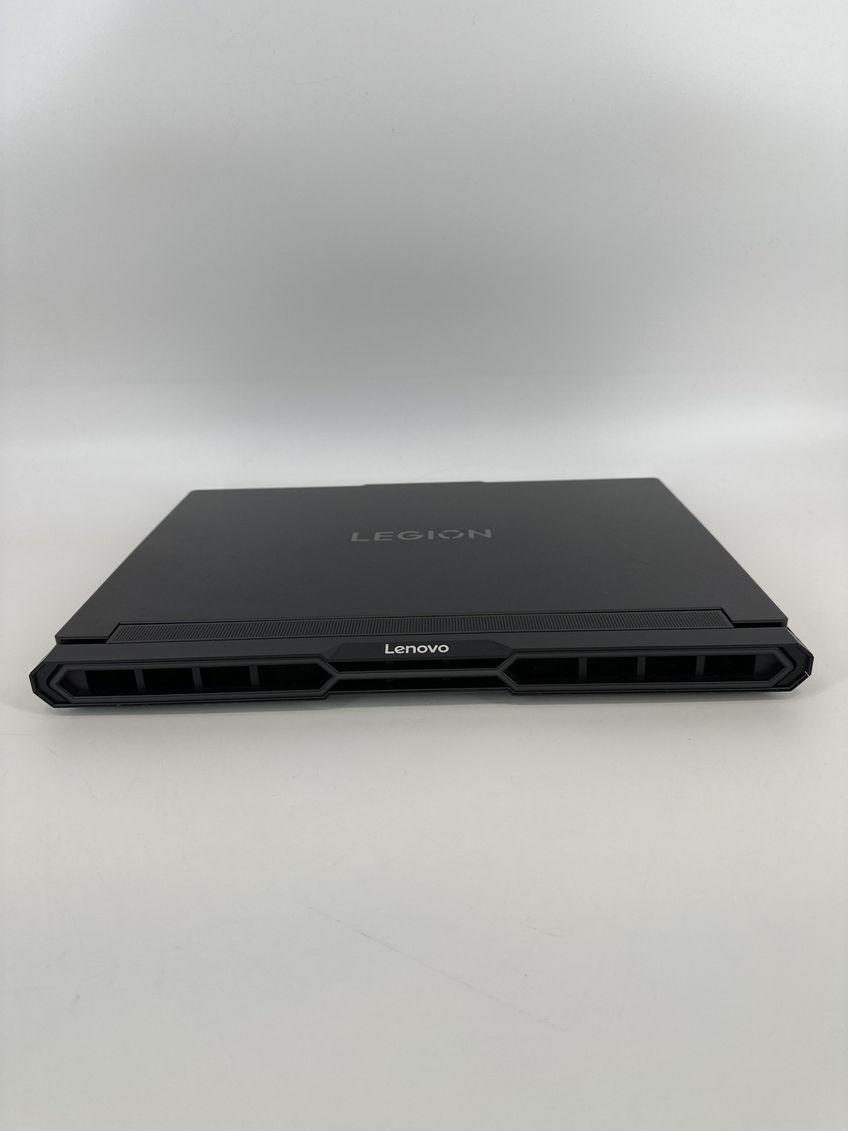 Lenovo Legion Pro 7i Gen 10 16 QHD+ 2.7GHz Ultra 9 275HX 64GB 1TB/1TB RTX 5080
