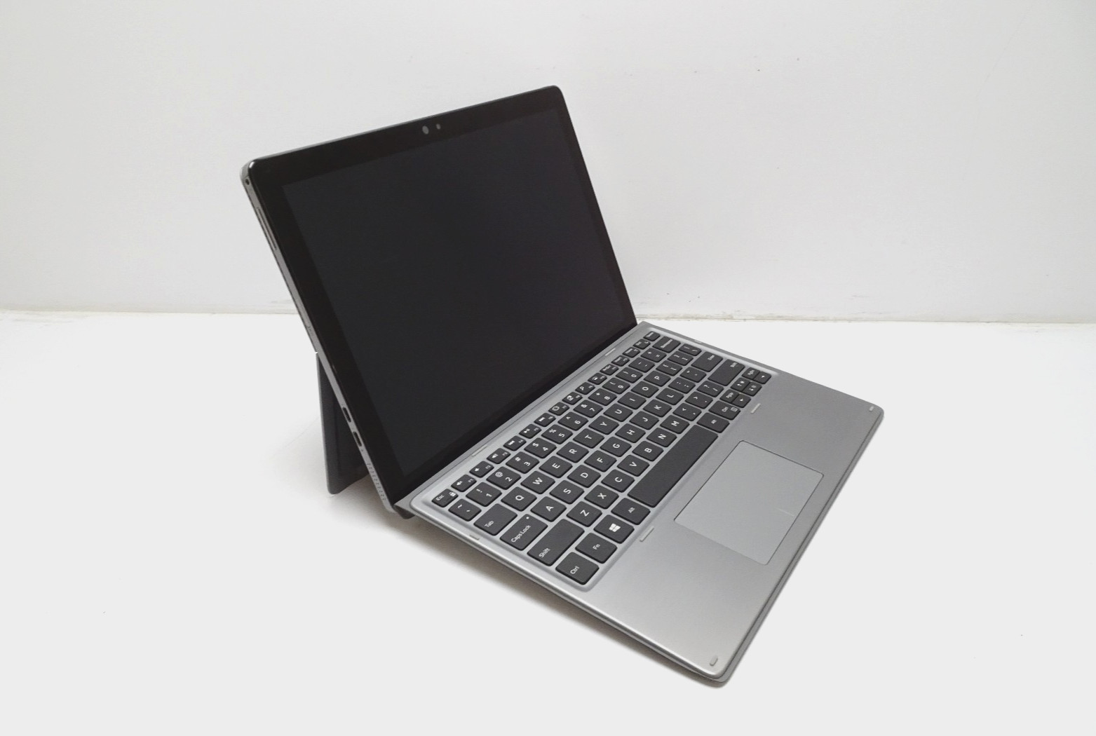 Dell Latitude 7200 2-in-1 | i5-8365U | 8GB RAM | 256GB NVMe | LINUX | READ