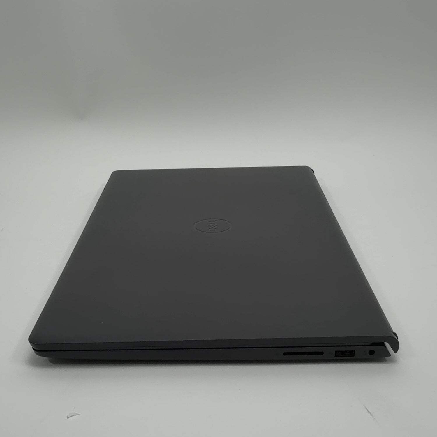 Dell Inspiron 3520 15.6″ i5-1235U 1.3GHz 8GB RAM 512GB SSD