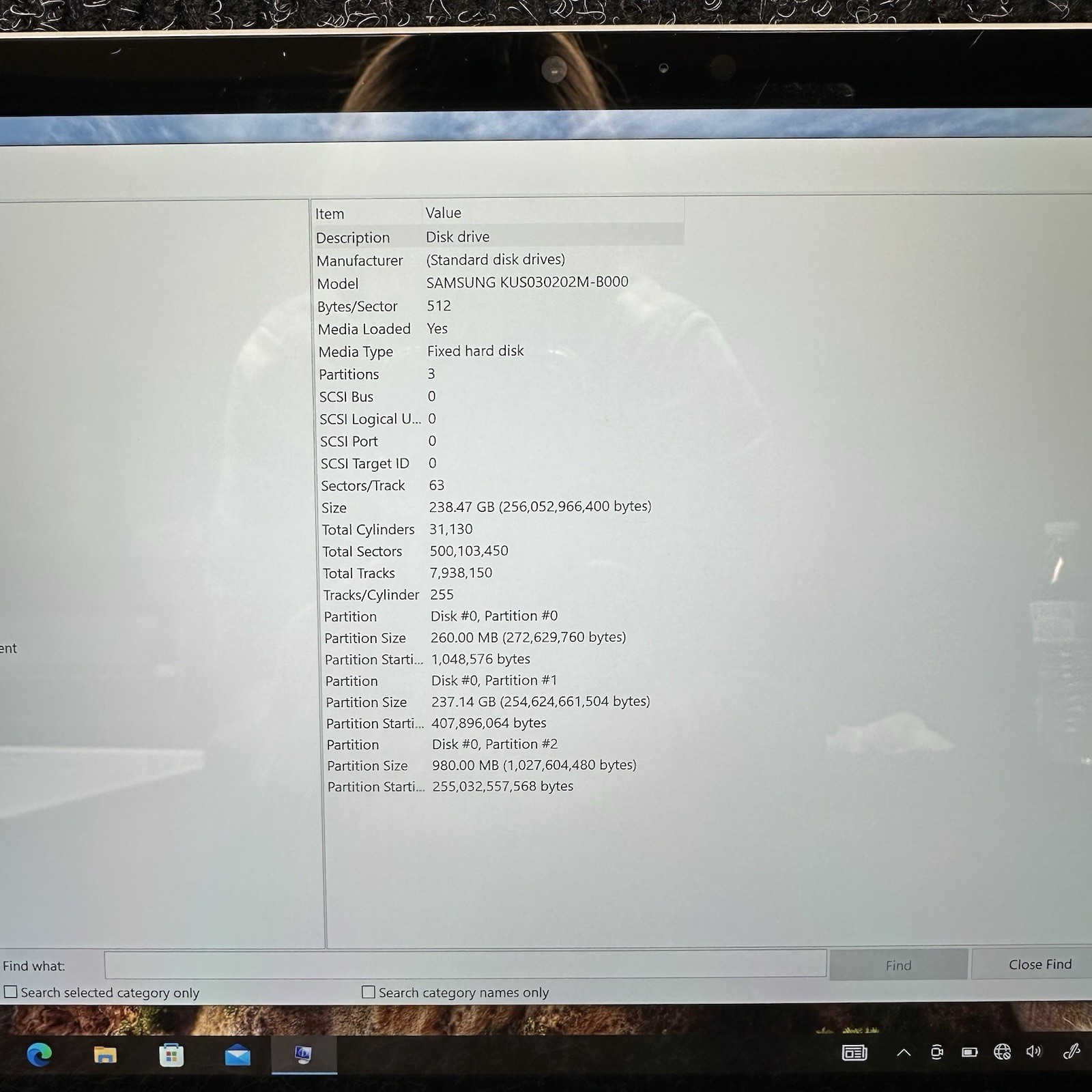 Microsoft Surface Pro 1796 i7-7660U 8GB RAM 256GB SSD W10 Pro No A/C 57% BATT
