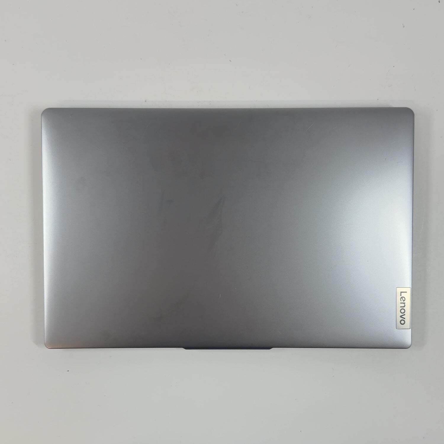 Lenovo IdeaPad Slim 3 15ABR8 15.3″ Ryzen 7 5825U 2.0GHz 16GB RAM 512GB SSD