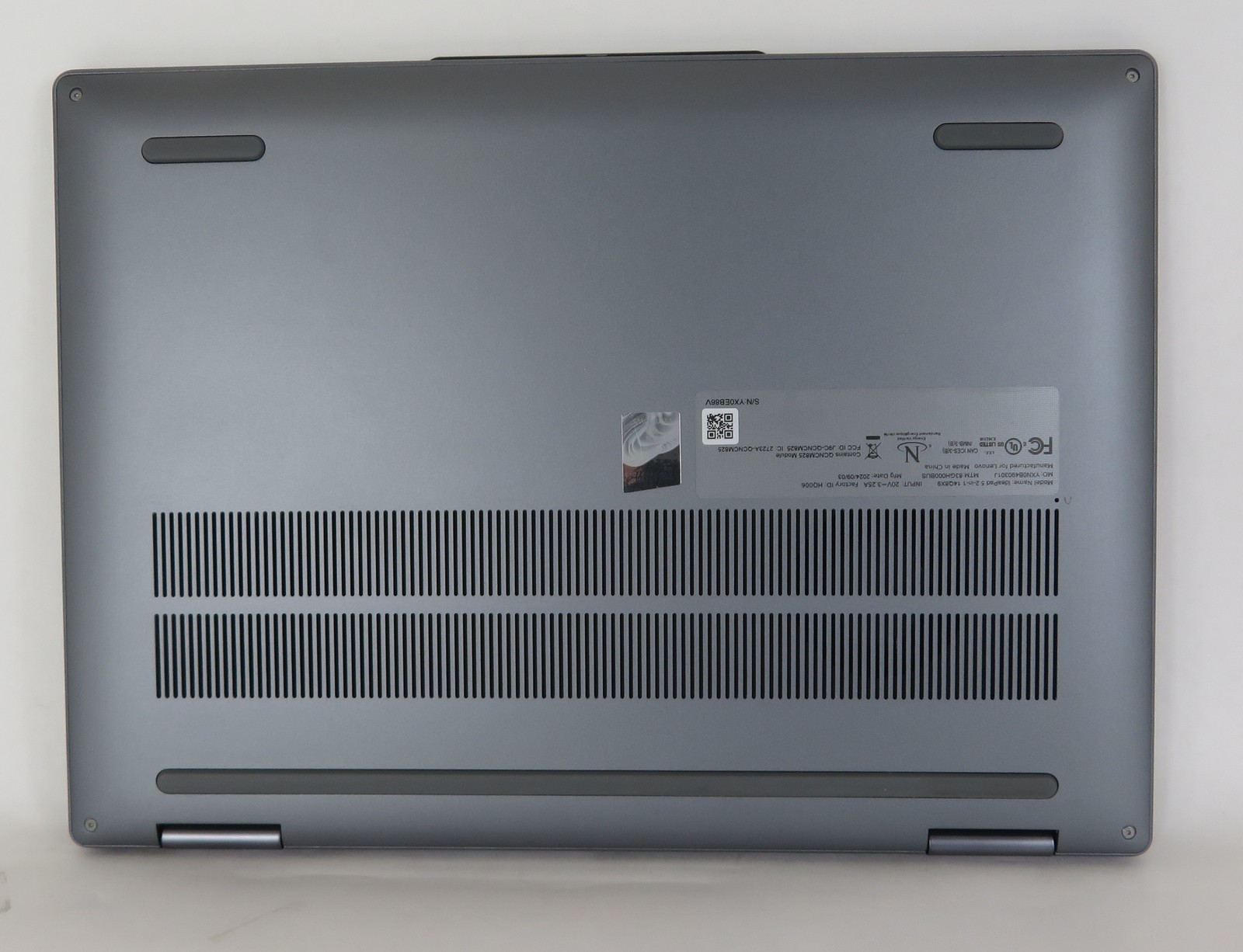 Lenovo Ideapad OLED 2in1 14Q8x9 Snapdragon X Plus X1P4200 – 16GB 1TB SSD Win 11