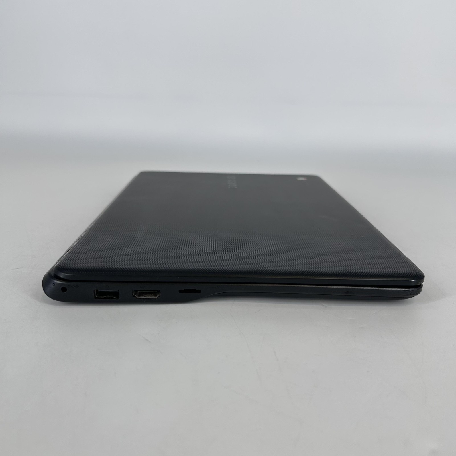 Samsung Chromebook 3 XE500C13 11.6 1.6 GHz Celeron 4GB 16GB eMMC Good