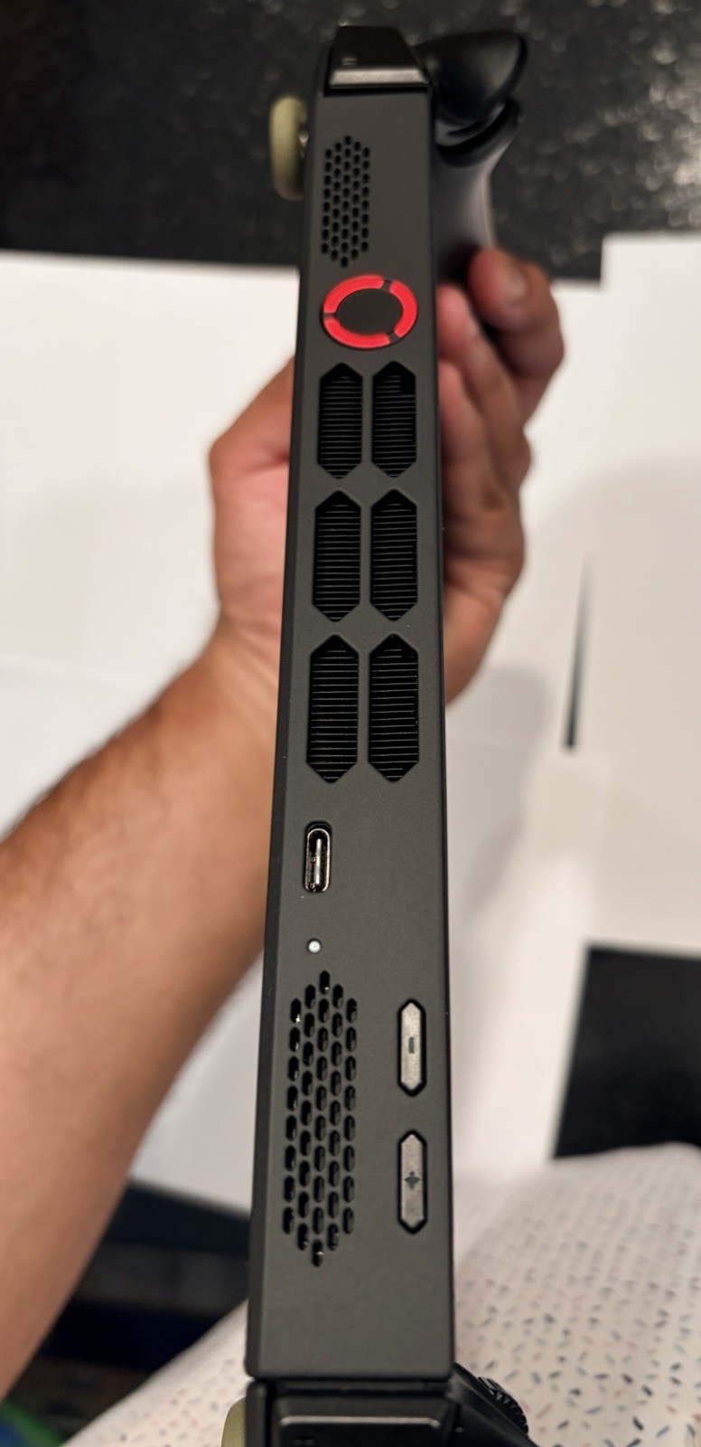 Lenovo Legion Go 2 8.8″ 144Hz OLED Ryzen Z2 Extreme 32GB 1TB – Great condition