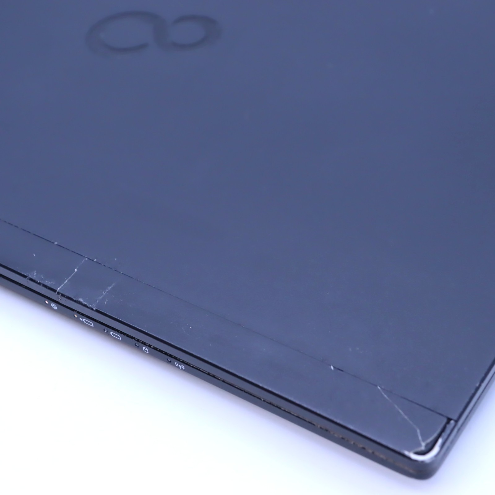 FUJITSU WU2/C3 Corei7 8565U 16GB SSD 1TB Laptop 13.3in win11 Japan seller