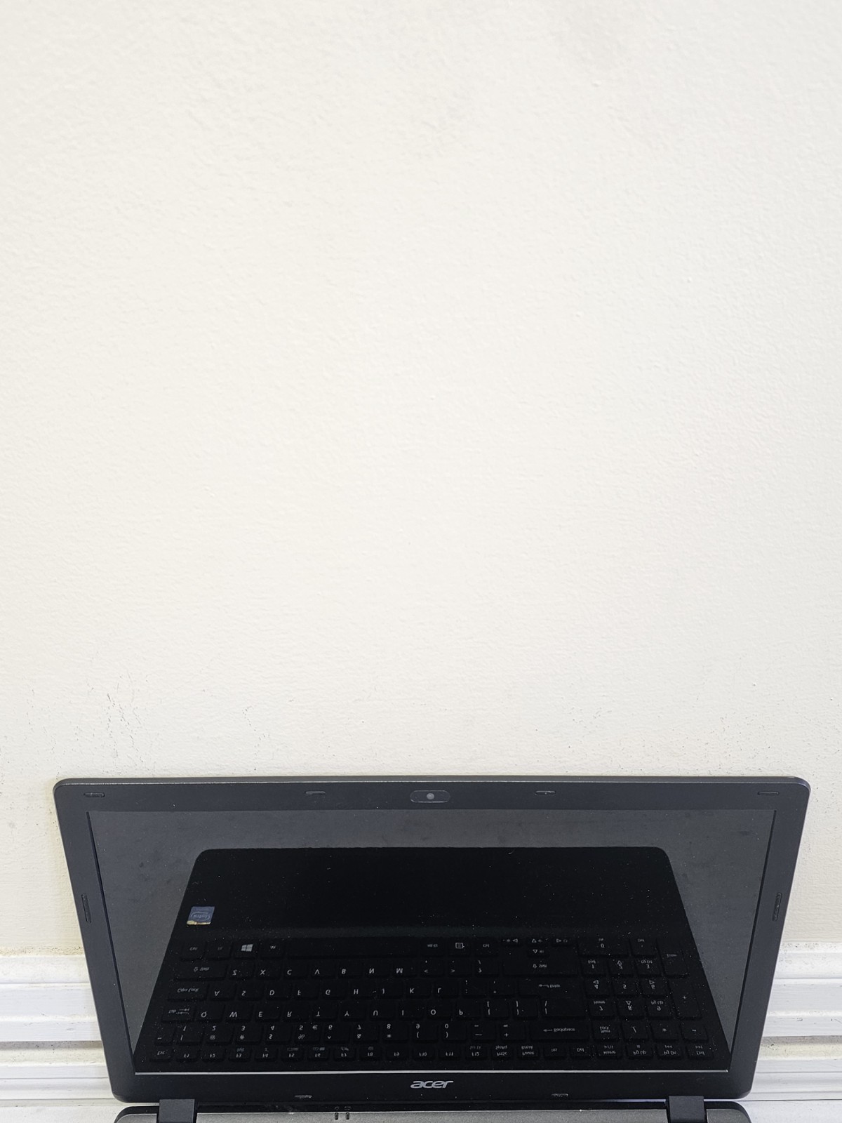 Acer ES1-512-C965 Laptop – Intel Celeron N2840 – 4GB RAM 500GB HDD NO BATT READ