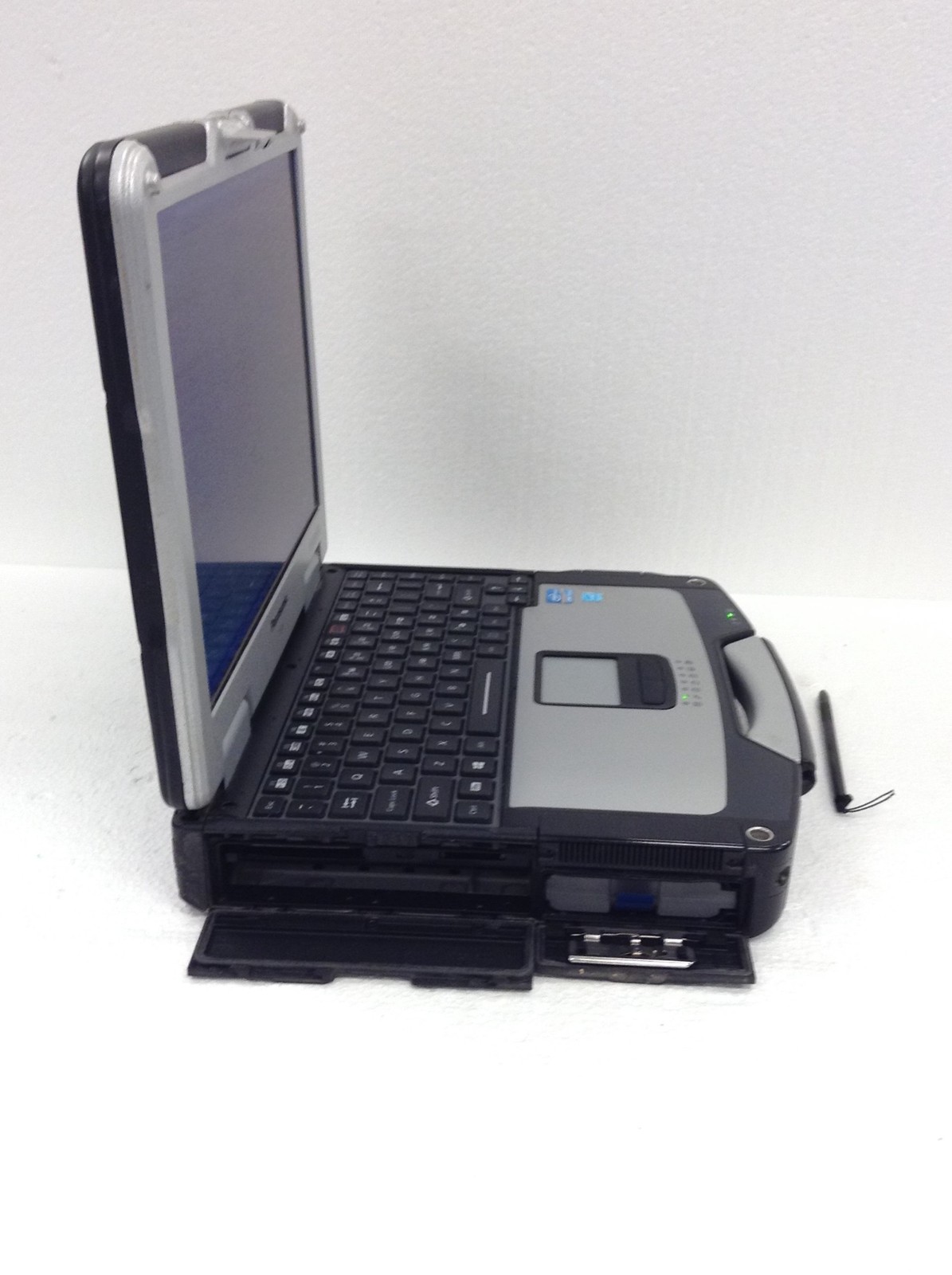 Panasonic Toughbook CF-31 MK4 i5-3340M 2.7GHz 13.1″ Touch Laptop 4GB Stylus NoHD