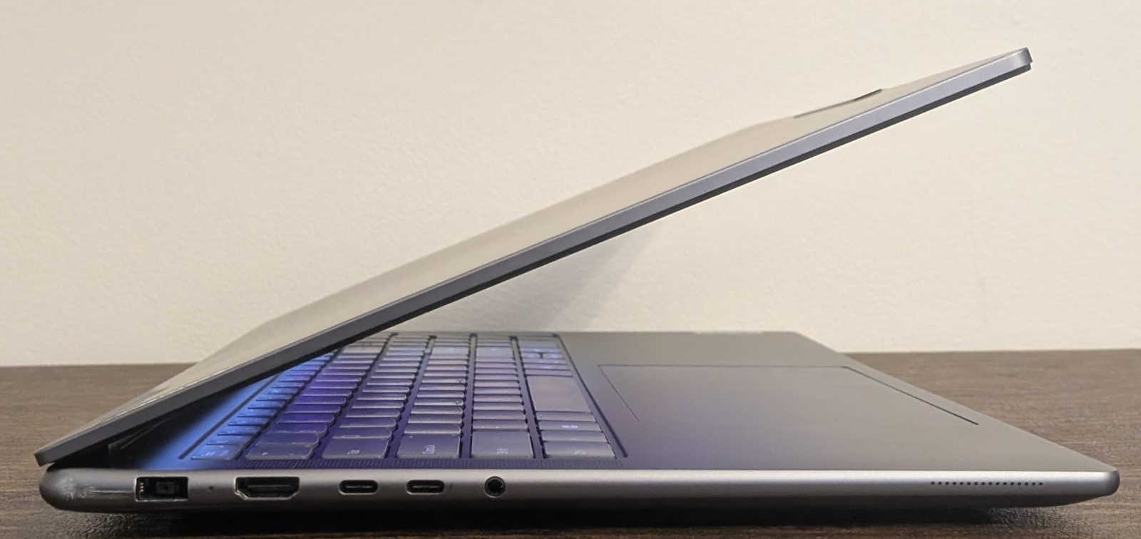 Lenovo Yoga Pro 9i 16″ 3.2K 165Hz (Core Ultra 9 185H, 32GB/1TB SSD, RTX 4050)
