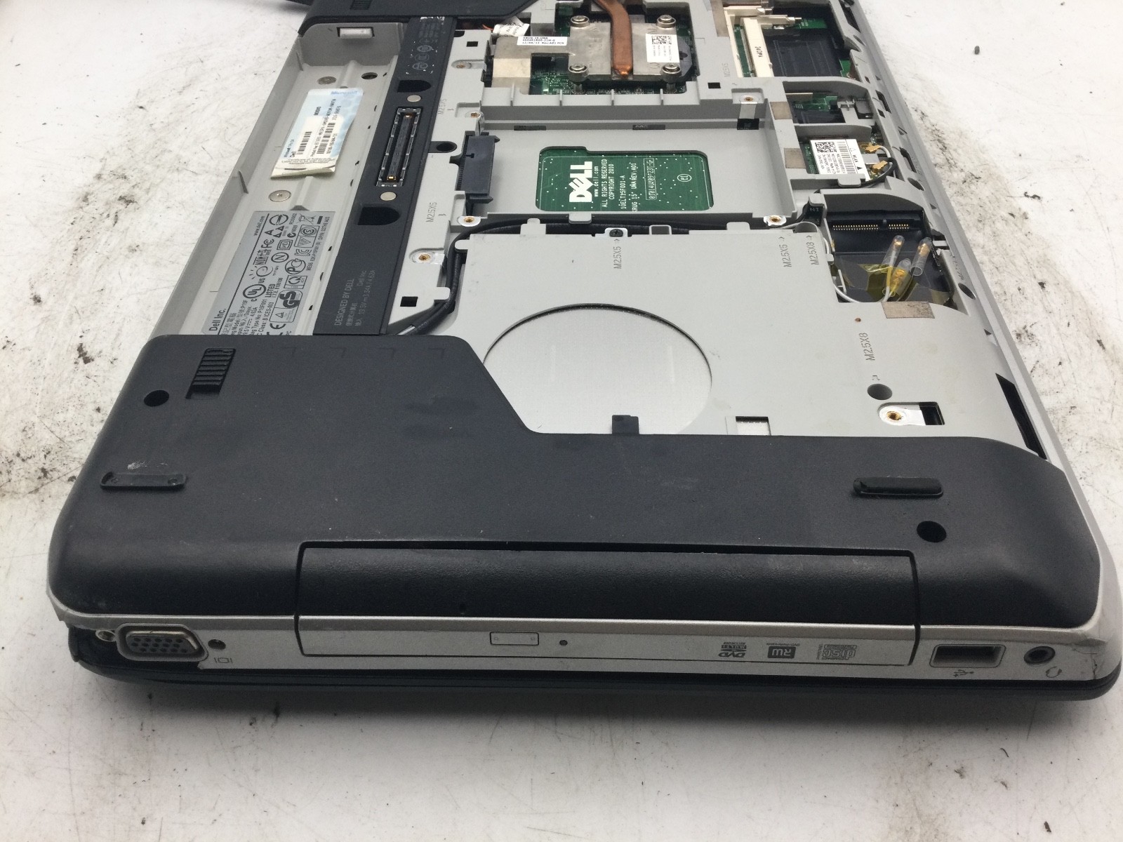 DELL LATITUDE E5520 – BOOTS TO BIOS – INTEL I5 2540 – NO RAM – 15″ – READ – BB!