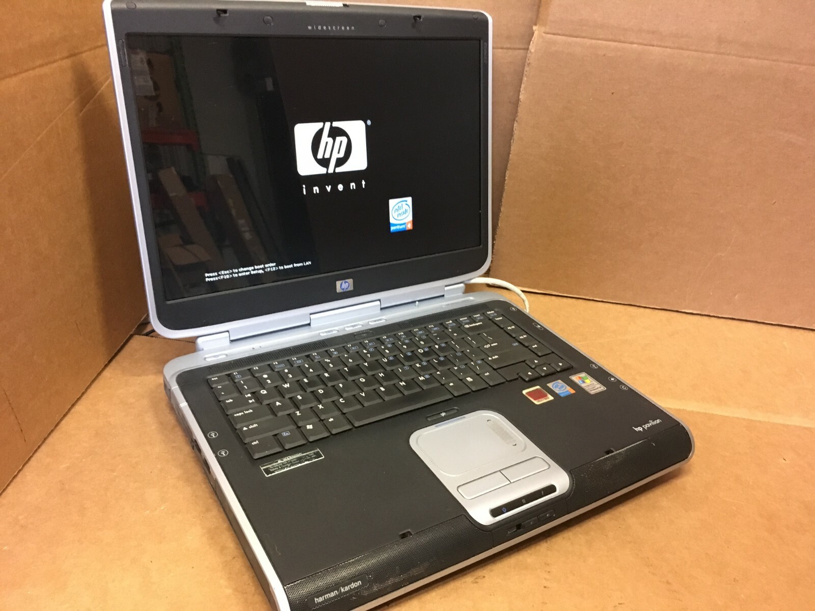 HP Pavilion ZV5000 (PP2200) Laptop P4 3.20GHz 256MB RAM, NO HDD, FOR PARTS ATI