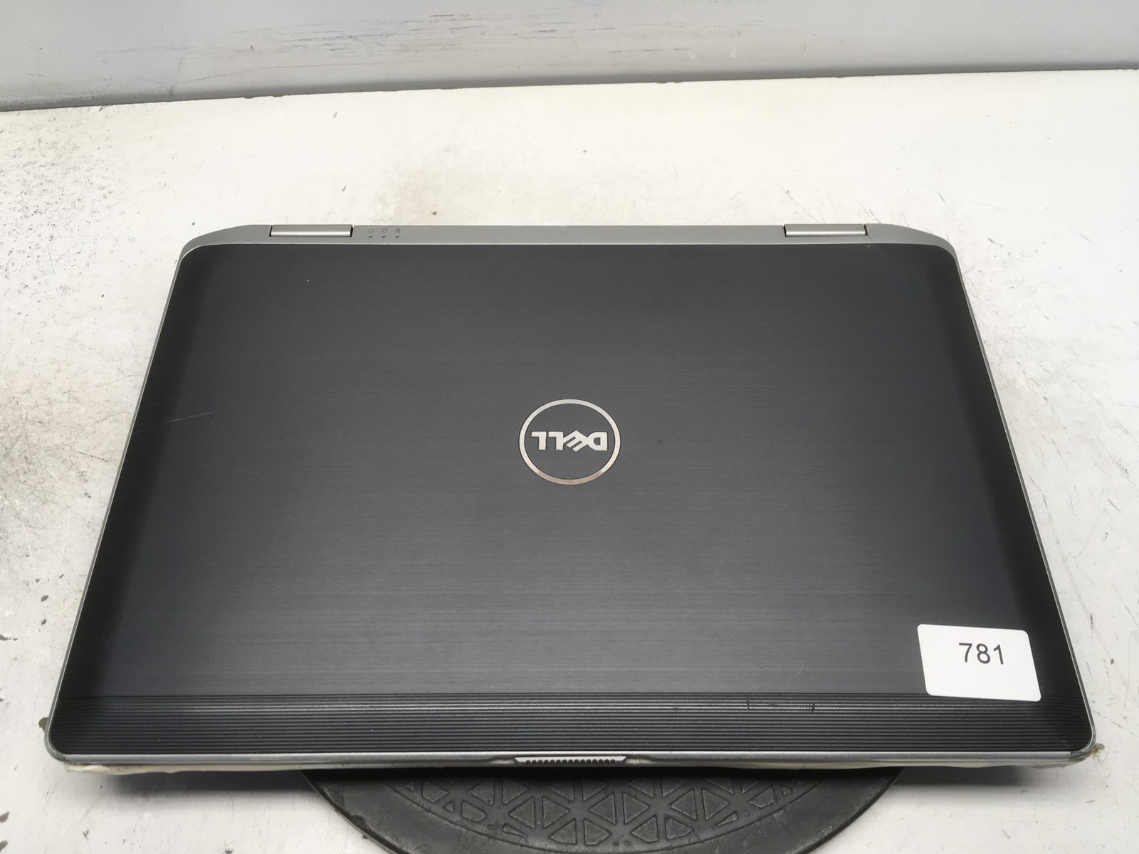 Dell Latitude E6430 Intel i5-3210M 2.5GHz 2 GB NO HDD No Batt
