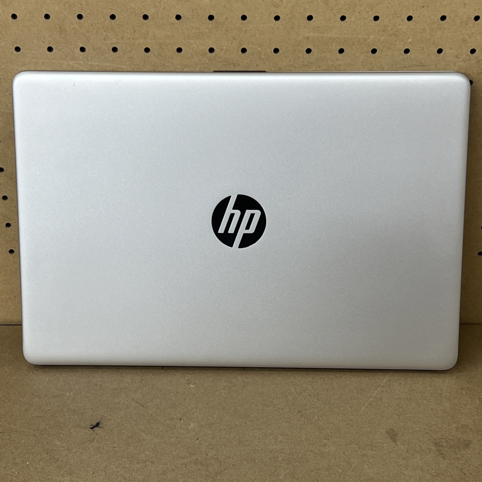HP 15 Series 15-dy2125od i5-1135G7 2.4GHz 8GB Ram 256GB SSD – Good
