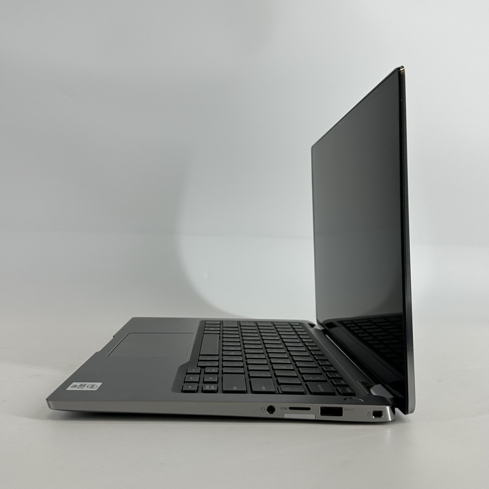 Dell Latitude 9410 (2-in-1) 14 FHD TOUCH i7-10610U 1.80GHz 16GB 512GB WHITE SPOT