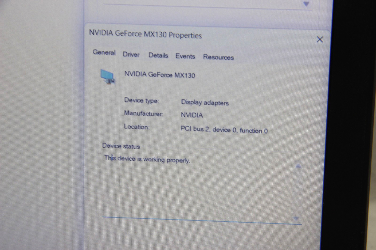 Dell Latitude 3500 15.6″ Laptop i7-8565U 16 GB RAM 256 GB SSD Win 11 w/Charger