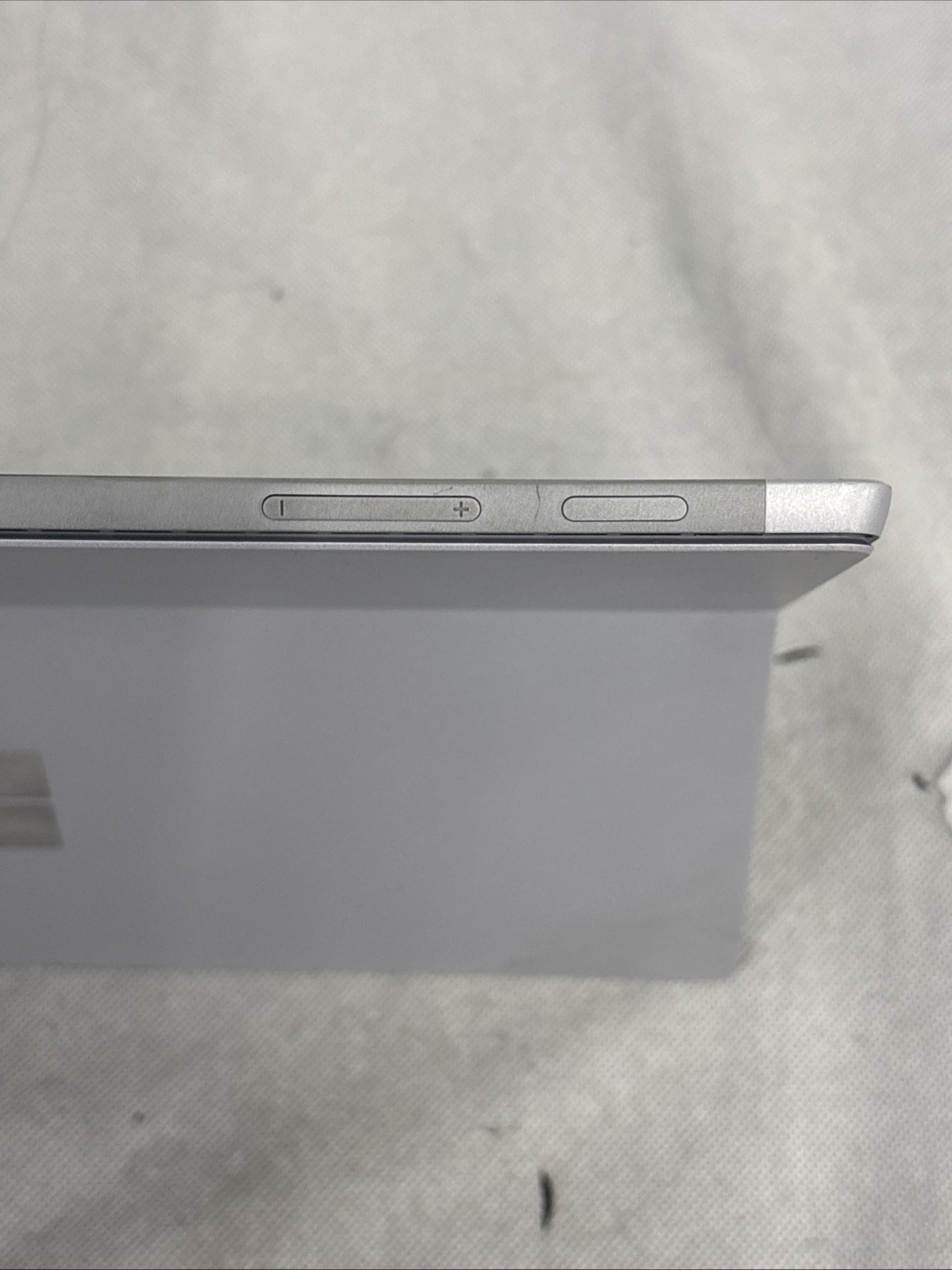 Microsoft Surface Pro 5th Gen. 1796 (512GB, Intel i7 7th, 16GB) Silver *Read*