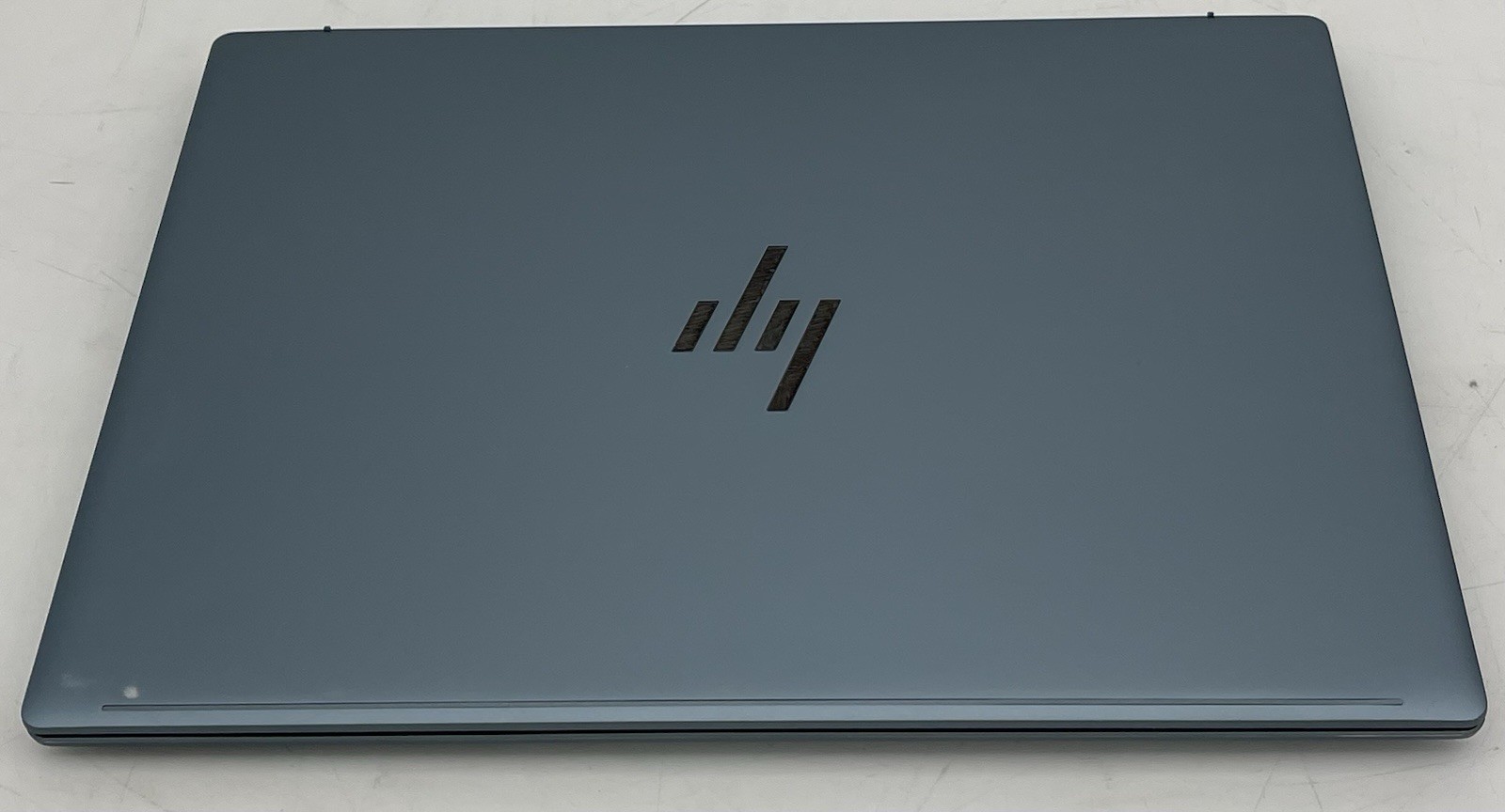 HP Pavilion Plus 14″ Laptop 14z-ey000 w/ AMD Ryzen 5 7540U 3.2GHz CPU & 16GB RAM