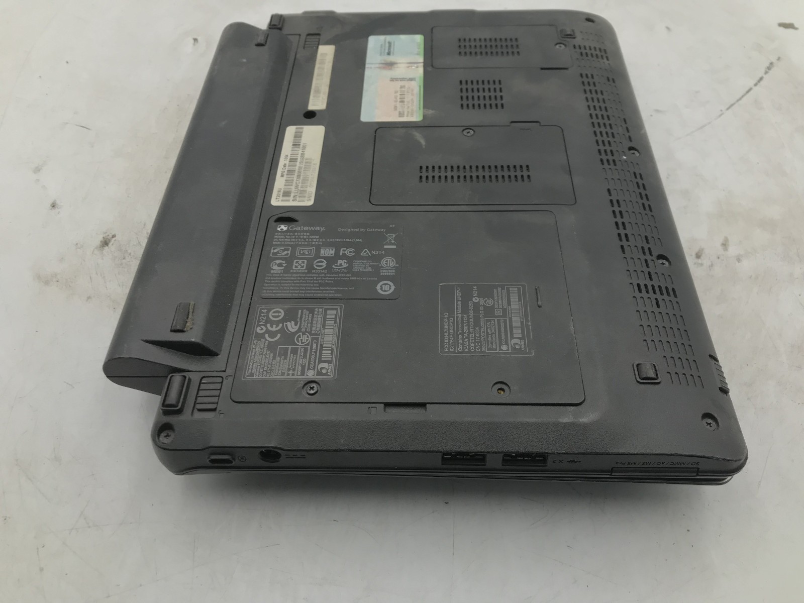 GATEWAY KAV60 – BOOTS TO BIOS – INTEL ATOM N270 – 1GB RAM – NO OS – READ DESC-BB