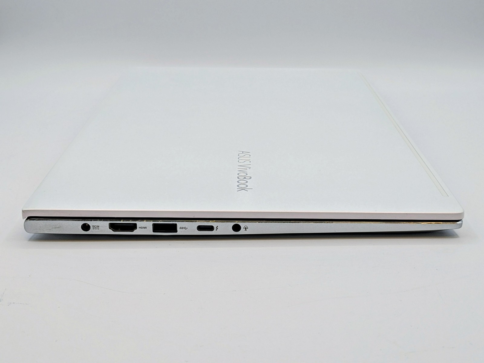 ASUS VivoBook S533EA 15″ FHD I5-1135G7 512GB SSD 8GB W11 Backlit FP Reader