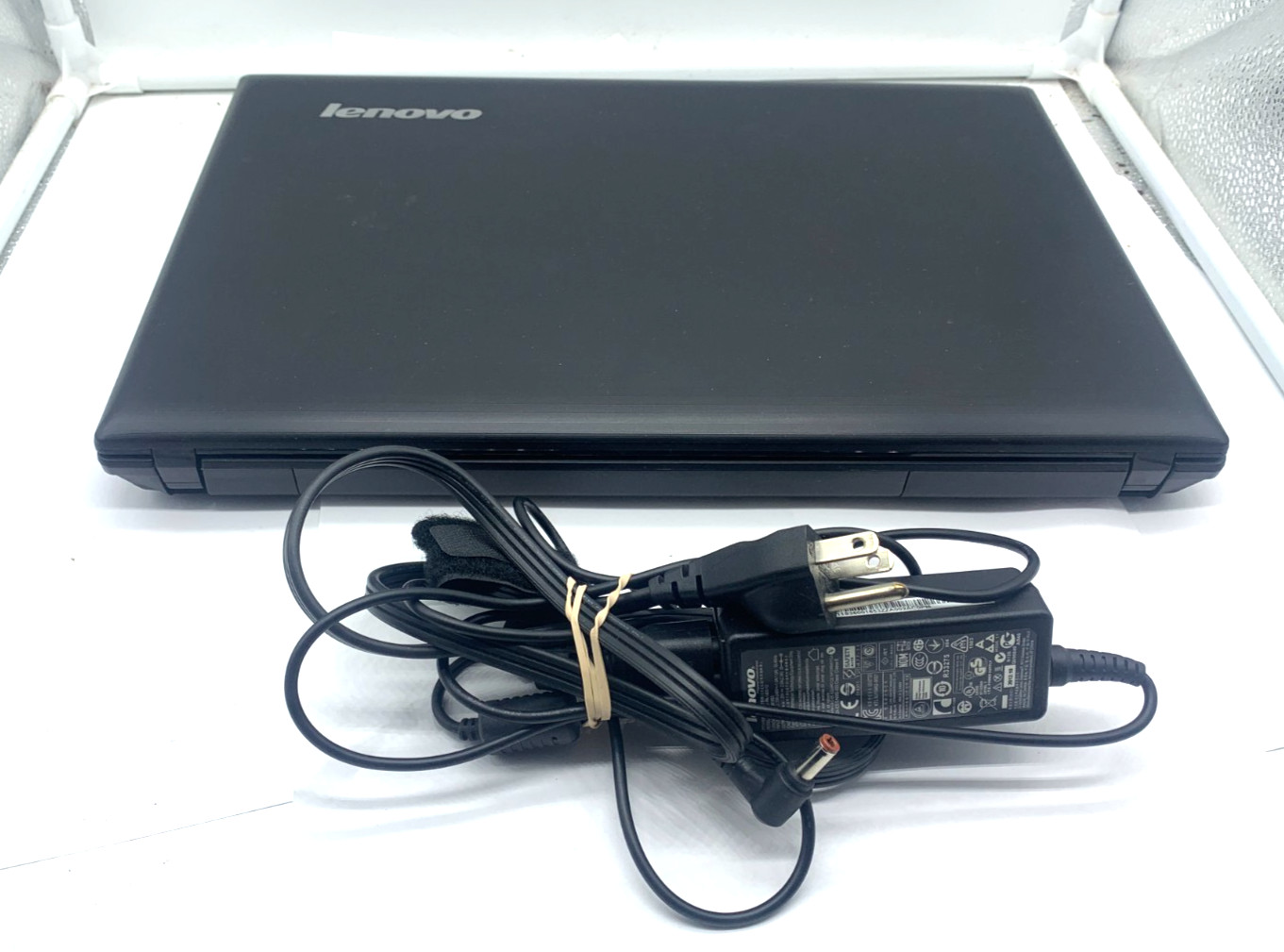 Lenovo N585 Laptop – Good Screen, No Hard Drive – For Parts or Rebuild w/ AC