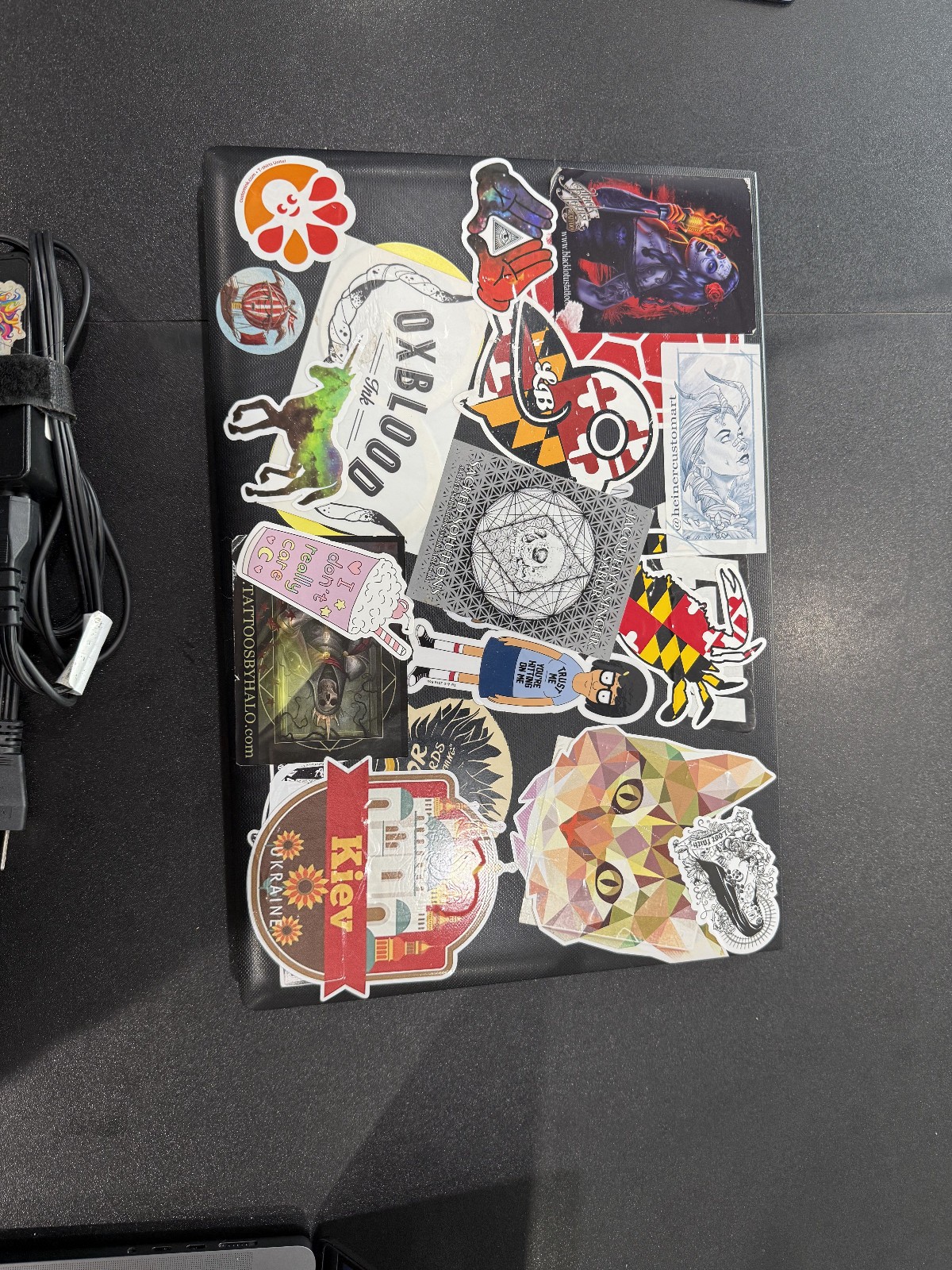 Lenovo G50-70 Core i5 4210U RAM 8GB 1TB HDD Windows 10 Lots of stickers!