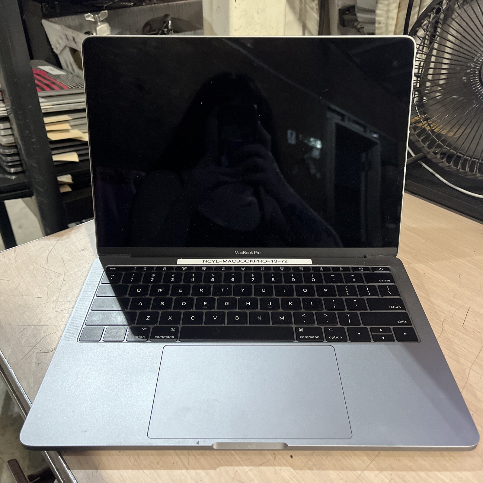 APPLE MACBOOK PRO 13″ MID-2017 CORE I5-7360U 2.3GHZ 8GB RAM NO HD 9