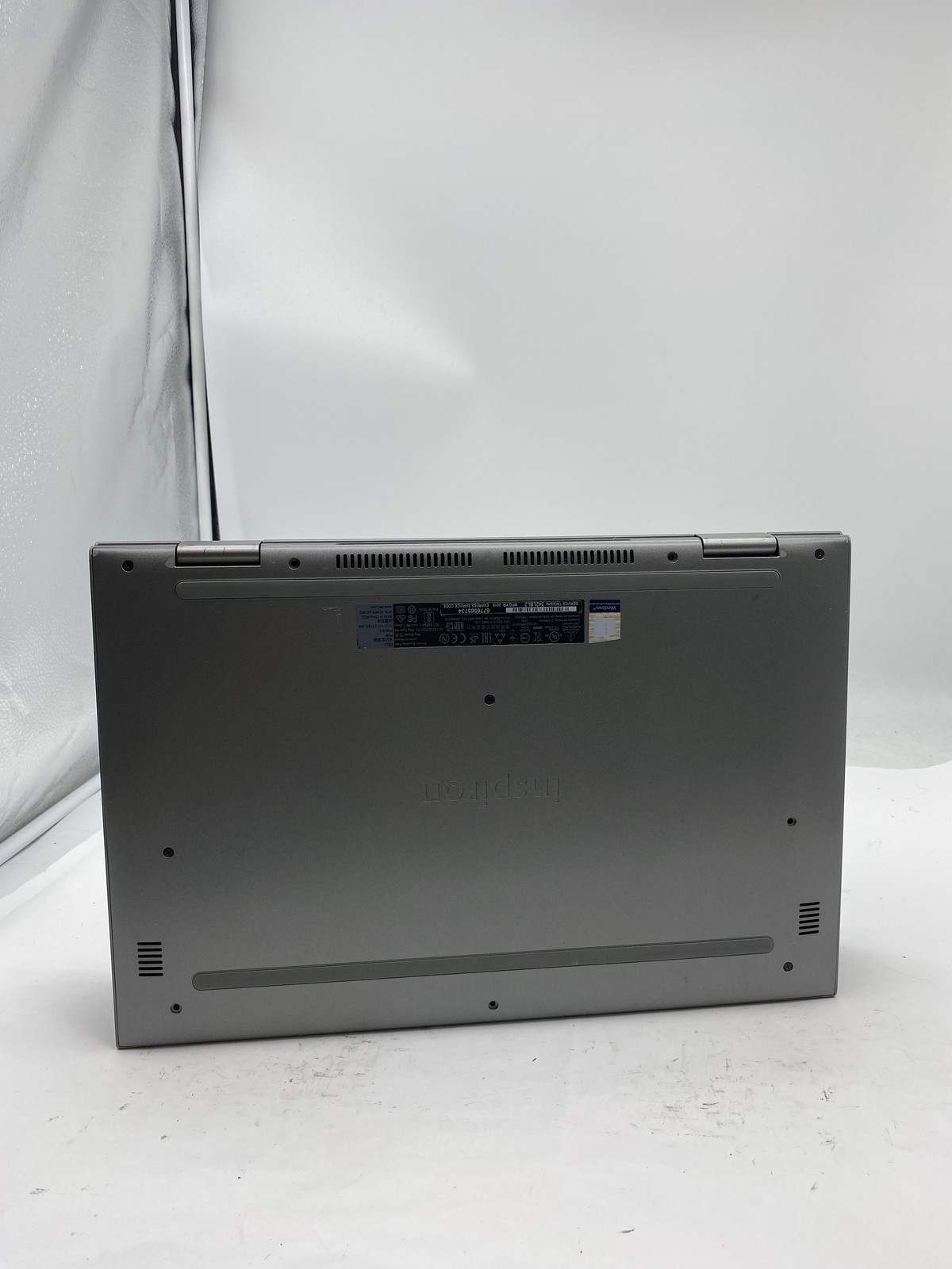 Dell Inspiron 5579 Laptop Intel Core i7 8550U 1.8GHz 4GB RAM – No HDD Touch