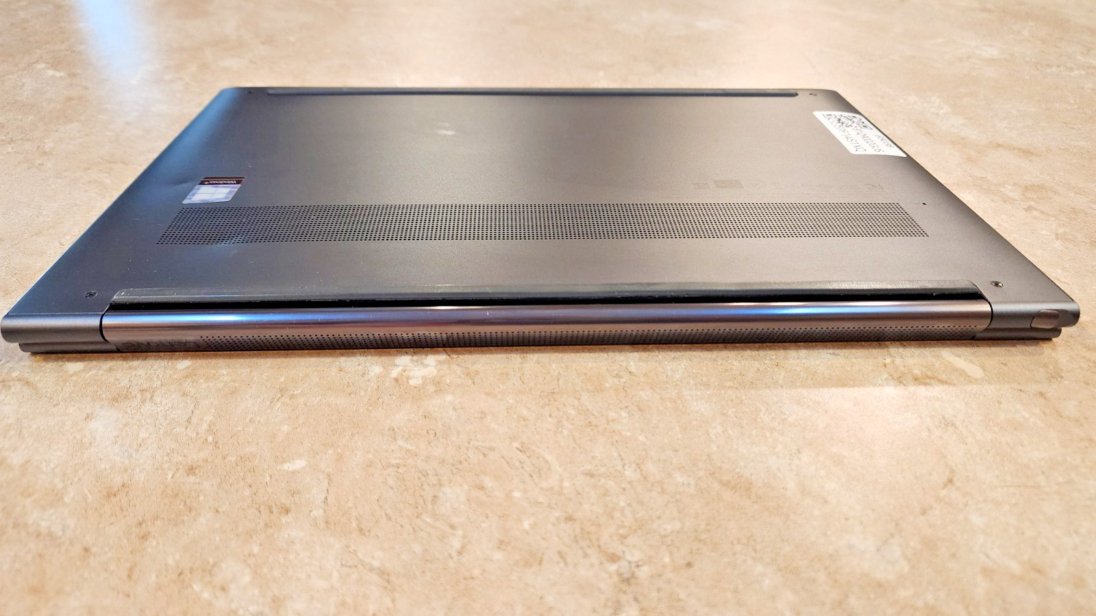 2-in-1 Touch Lenovo Yoga C940-14IIL 14″ FHD i7-1065G7 512GB SSD 12GB RAM