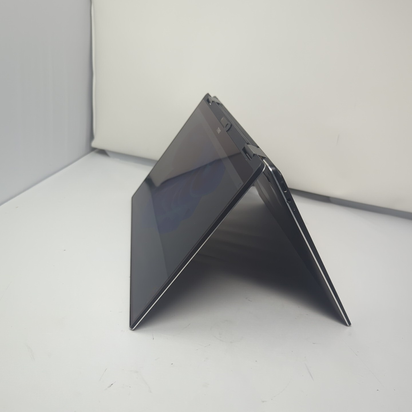 Dell XPS 13 9365 i5-7Y54 256GB NVMe 13″ Touch 2 in 1 8GB RAM Business Laptop