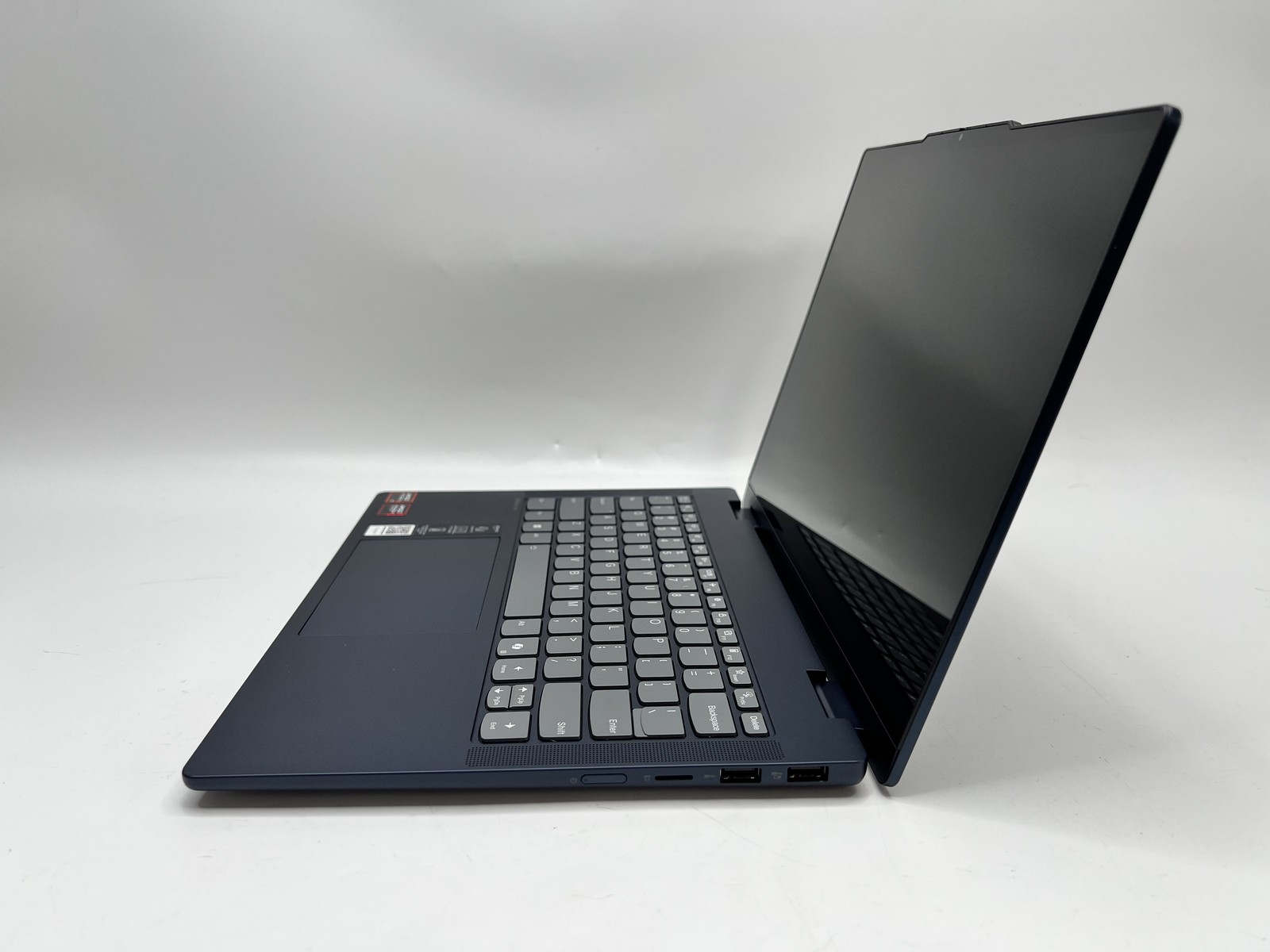 Lenovo Ideapad 5 2-in-1 14″ Ryzen Ai 7 350 16GB RAM 1TB SSD Radeon 860M W11 Wrty