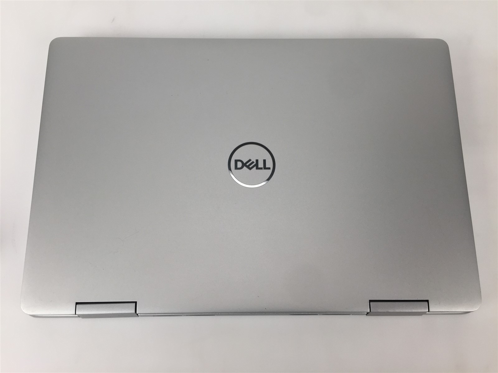 Dell Inspiron 7586 2-in-1 Intel i5-8265U 1.60GHz 8GB RAM 256GB SSD Windows 10