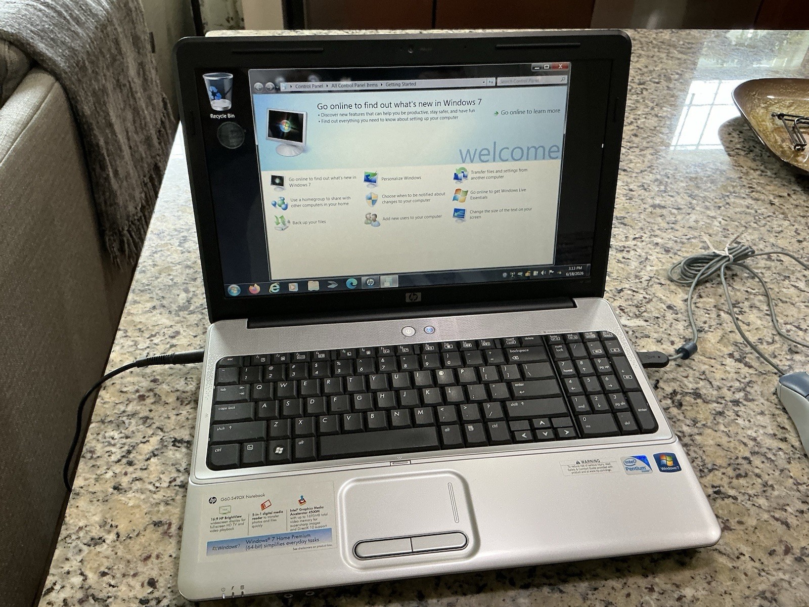 HP G60 549DX Notebook Windows 7 Home Premium 15.6” Screen Works AS IS