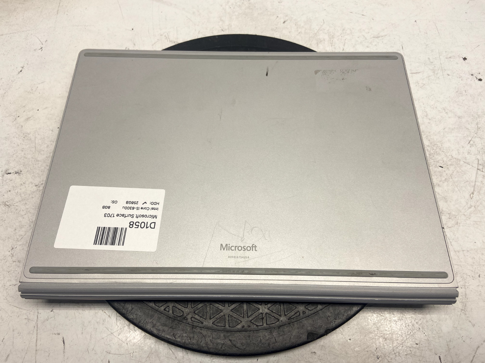Microsoft Surface 1703 Intel Core i5-6300u 2.4GHz 8GB 256GB SSD NO OS READ